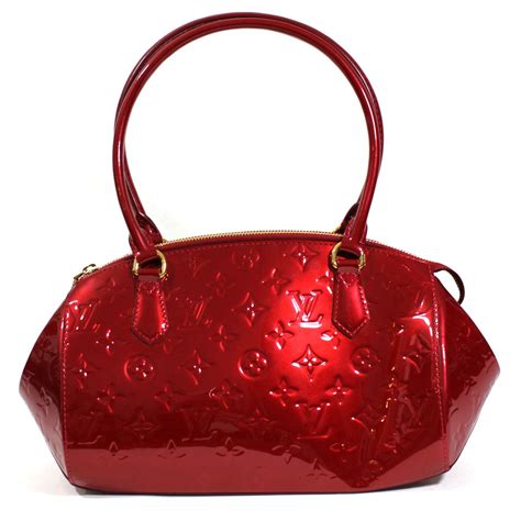 Pasadena patent leather handbag Louis Vuitton Red in Patent 